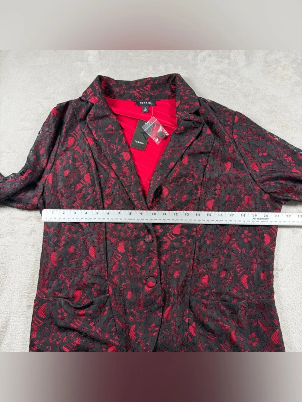 Torrid Women's Plus Size 2 Red Lined Black Lace Ruched 3/4‎ Sleeve Blazer Event